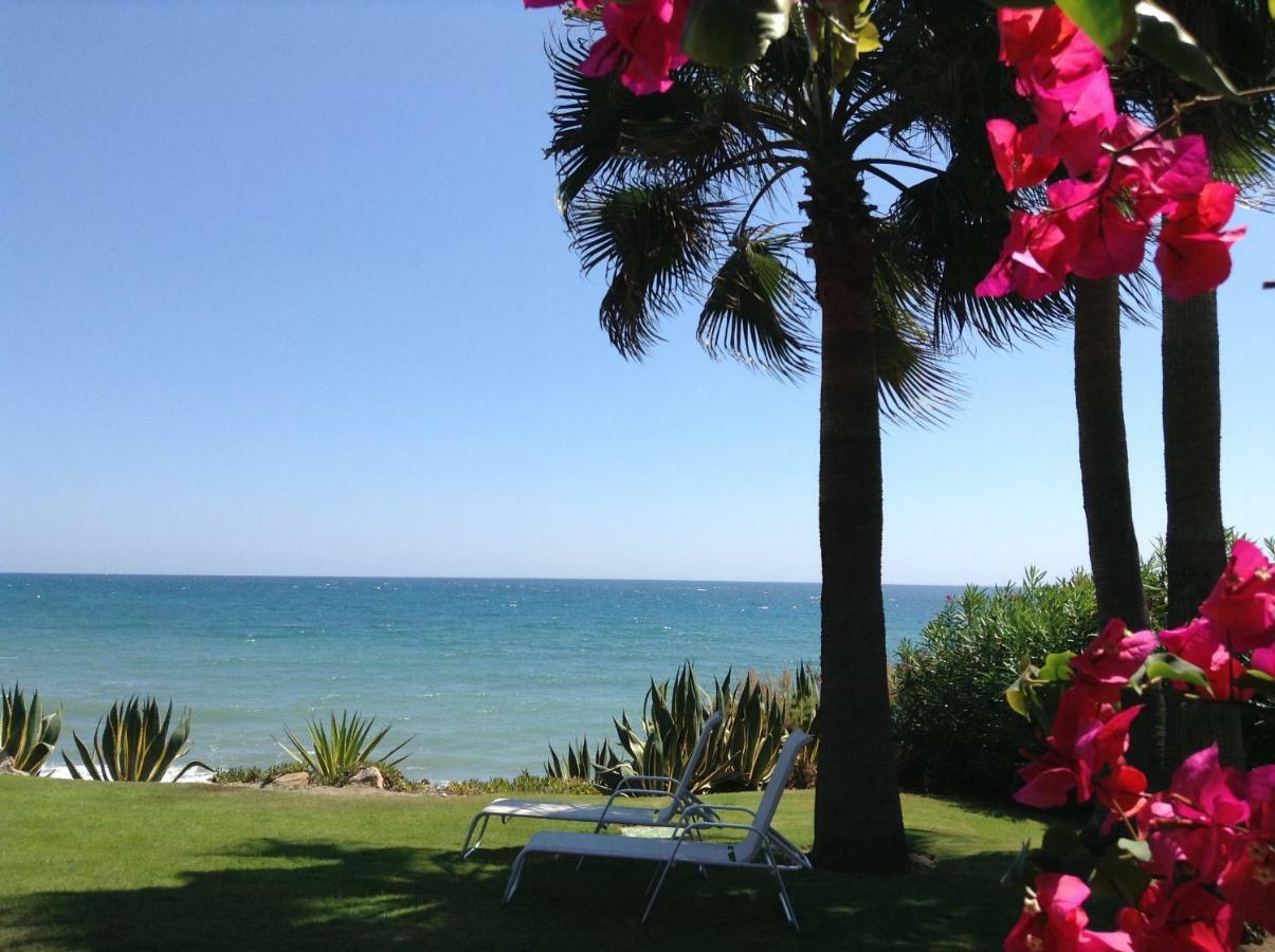 Urb Playa Azul 24 Villa Estepona Buitenkant foto