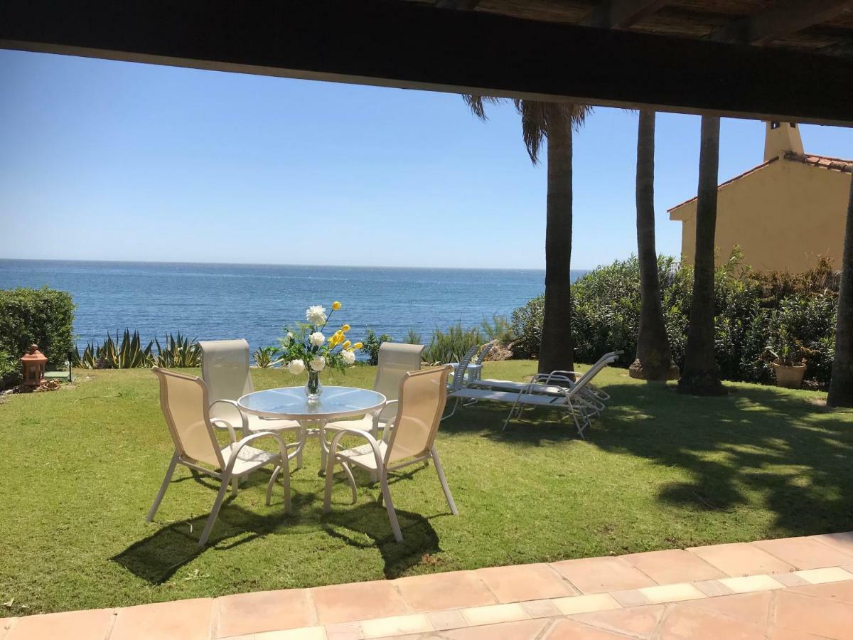 Urb Playa Azul 24 Villa Estepona Buitenkant foto