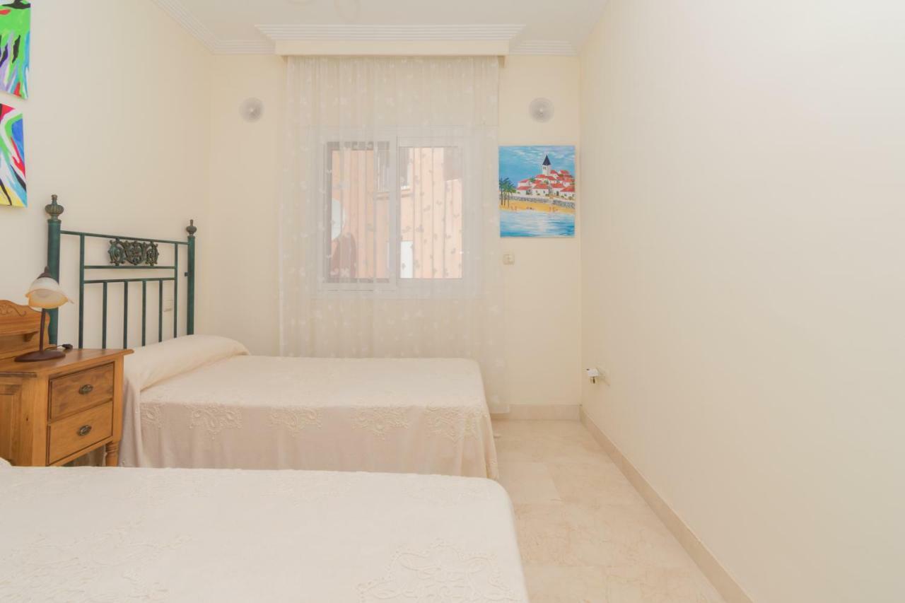 Urb Playa Azul 24 Villa Estepona Buitenkant foto