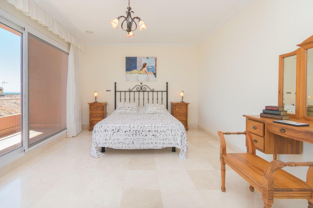 Urb Playa Azul 24 Villa Estepona Buitenkant foto